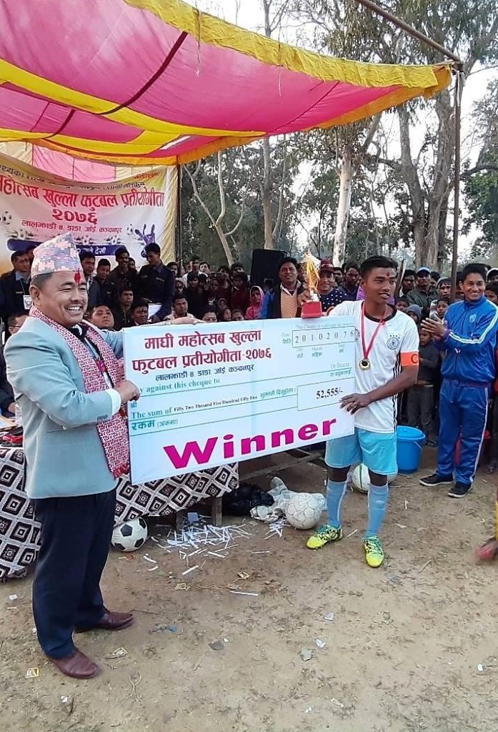 लालझाडि, १६औ संस्करणको खुल्ला फुटबल प्रतियोगिता भव्य कार्यक्रमके विच निभटो