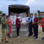बाढी पिडितका लागि राहत समाग्रि हस्तान्तरण