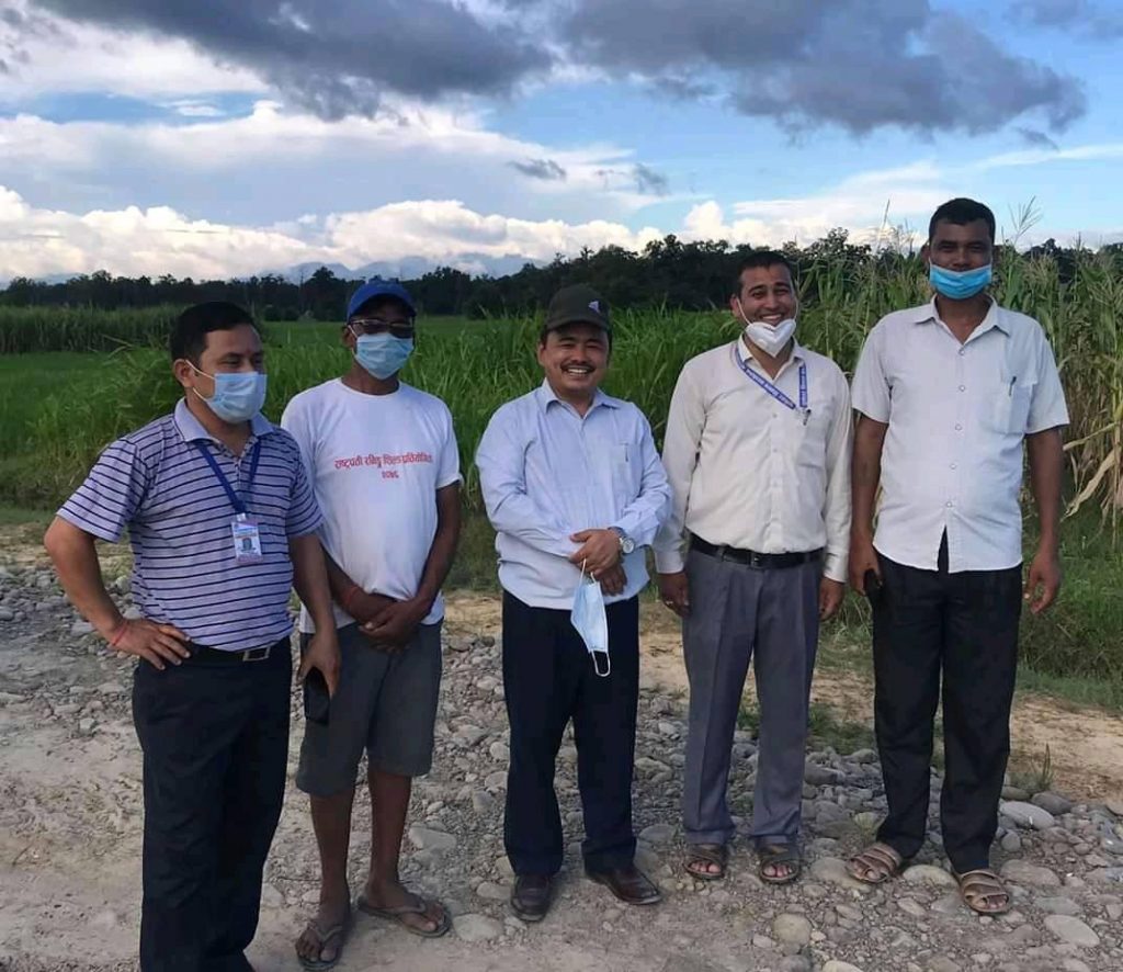 सुदुरपश्ञ्चिम प्रदेश प्रमुख सचेतक द्वारा कालोपत्रे सडकको अनुगमन