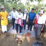 अण्डैया खोलामा पक्की पुलको शिलान्यास गर्दै  पुर्व मन्त्रि साेडारी