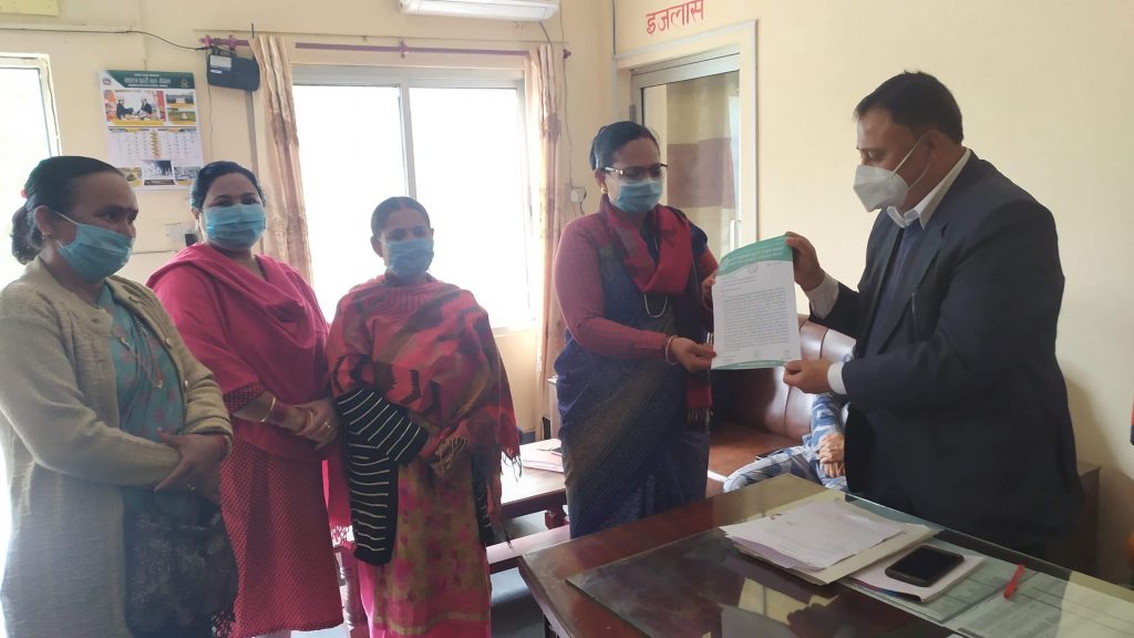 महाेत्तरी छ बर्षिय बालककाे हत्यारालाई फाँसीकाे माग गर्दै