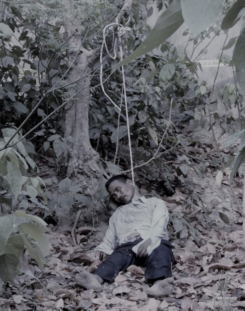 लालझाडीमा एक जना झुन्डिएको आवस्थामा फेला