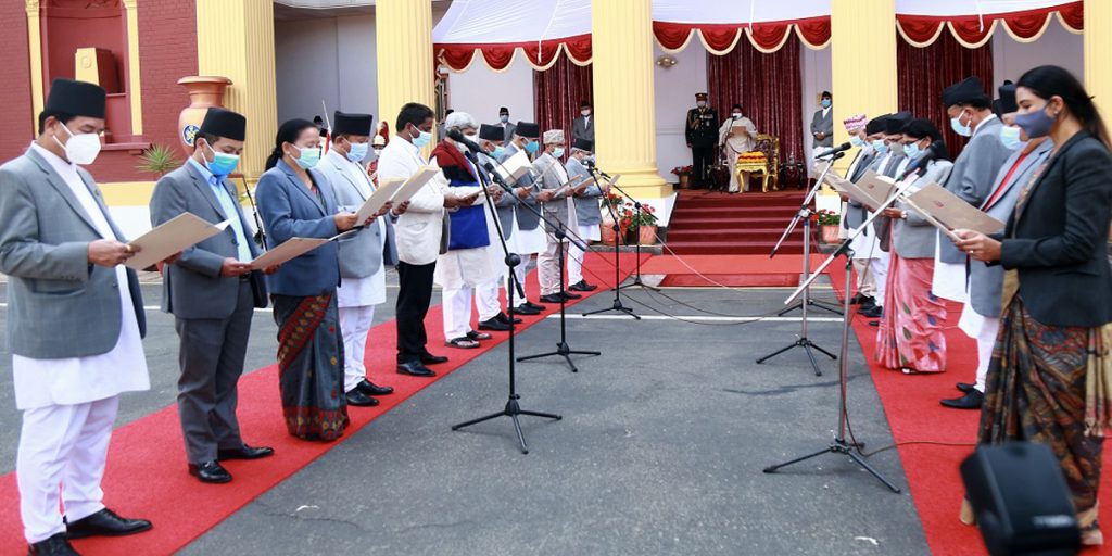 तीन उपप्रधानमन्त्री र ८ मन्त्री सहित ओलीद्वारा मन्त्रिपरिषद विस्तार