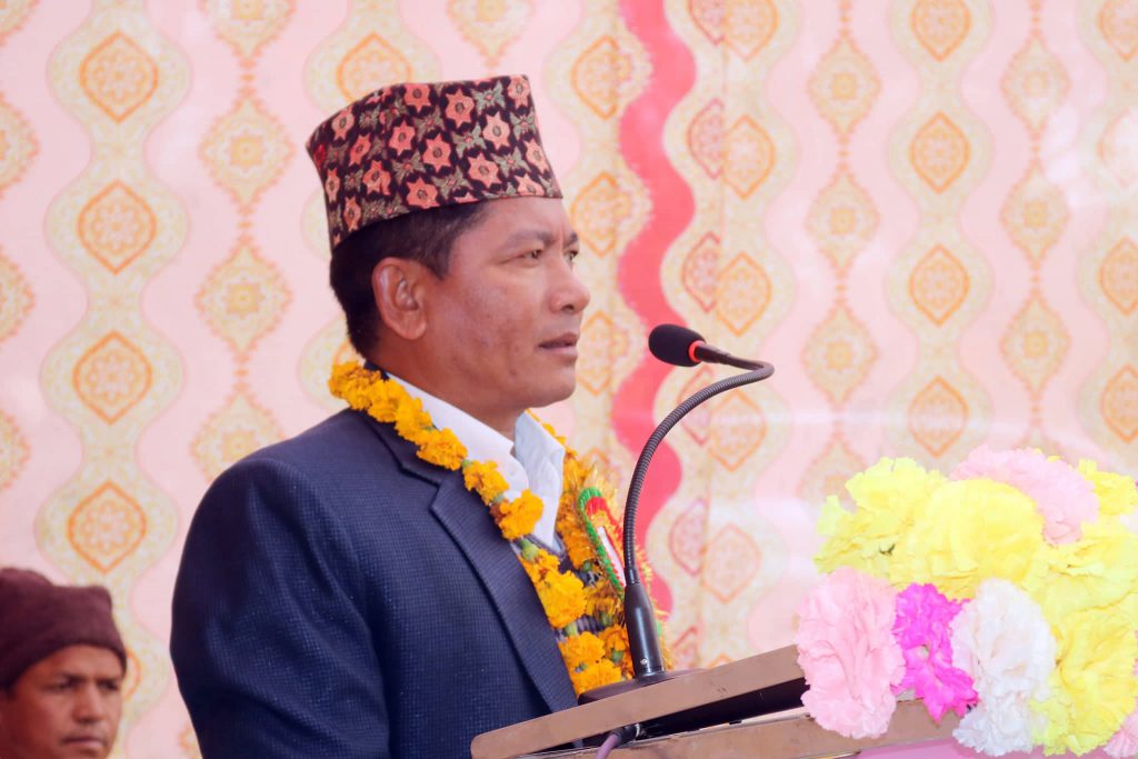 मनेहरा सामुदायिक वन उपभोक्ता समुहको अध्यक्षमा पुनः मोति रानाथारु निर्विरोध निर्वाचित