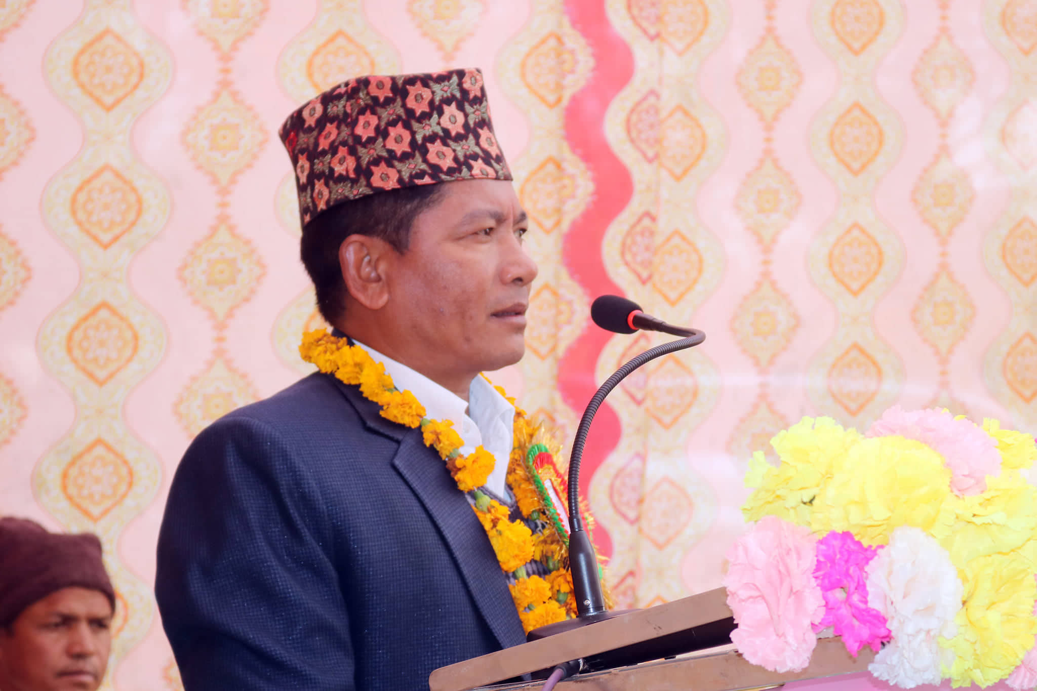 मनेहरा सामुदायिक वन उपभोक्ता समुहको अध्यक्षमा पुनः मोति रानाथारु निर्विरोध निर्वाचित