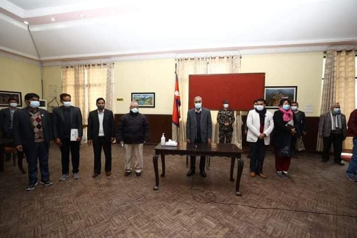 सोनाहा जातीको सूचिकरणको सवालमा प्रदेश प्रमुख शेरचन र पूर्व साँसद श्रीपाईलीको टोली द्वारा प्रधानमन्त्री देउबाको ध्यानाकर्षण