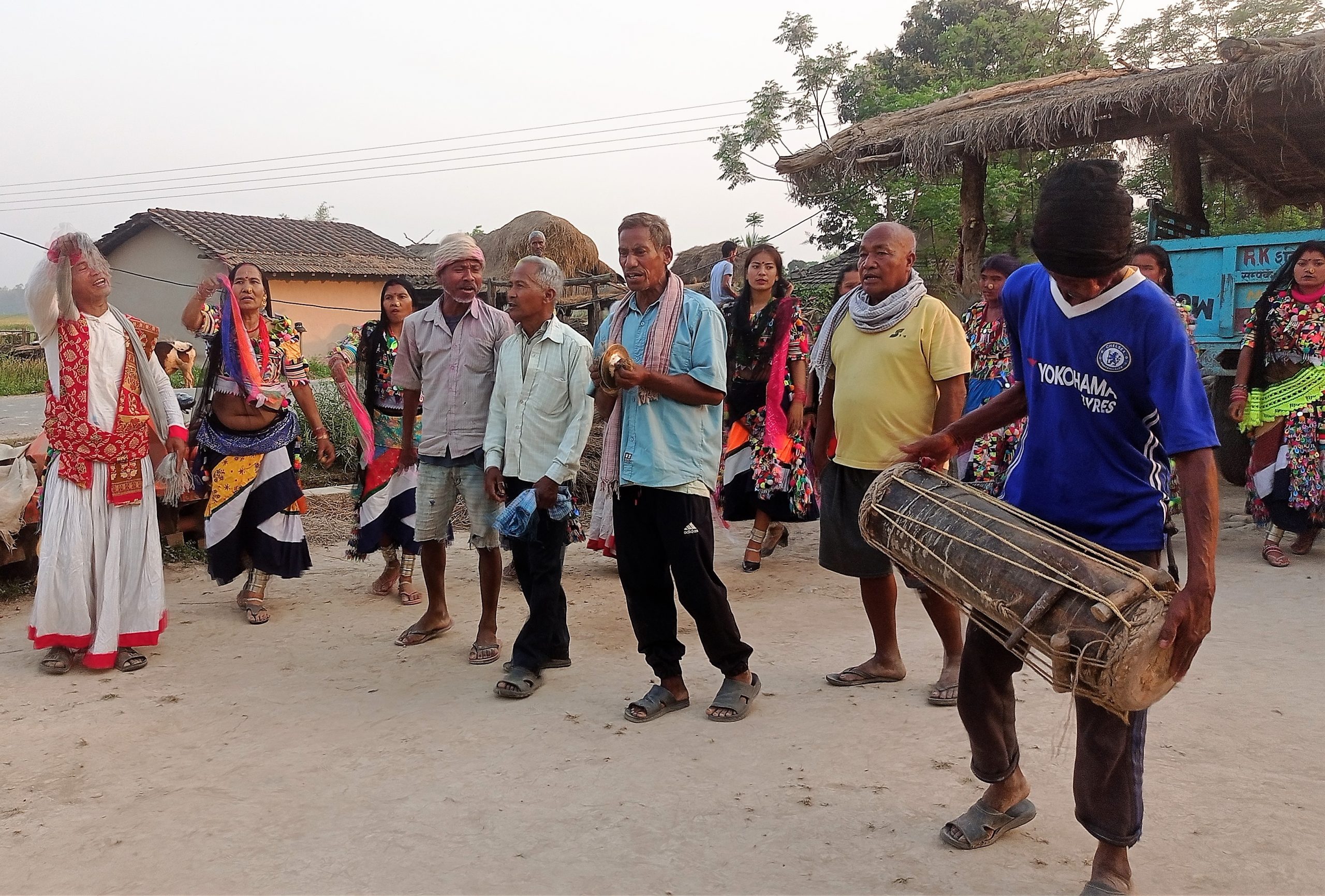 रानाथारु सामुदायमे होरीक रौनक