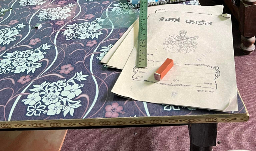 कैलालीको गोदावरी नगरपालिकामा मतगणना स्थलमा स्वस्तिक छाप फेला