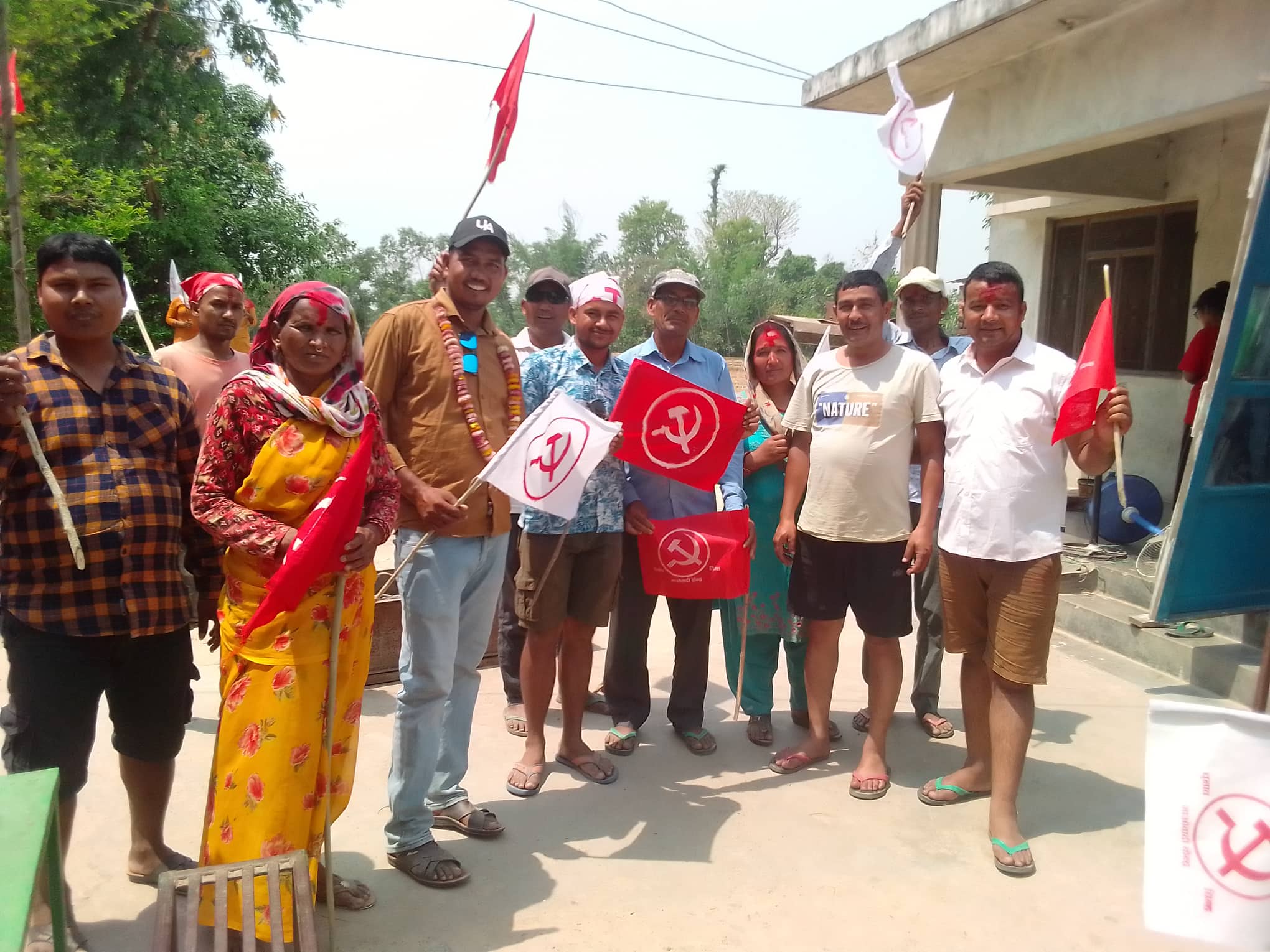 एमालेकि किल्ल उखडके अब्खीर कृष्णपुर ३ मे माओवादी केन्द्रकि जित