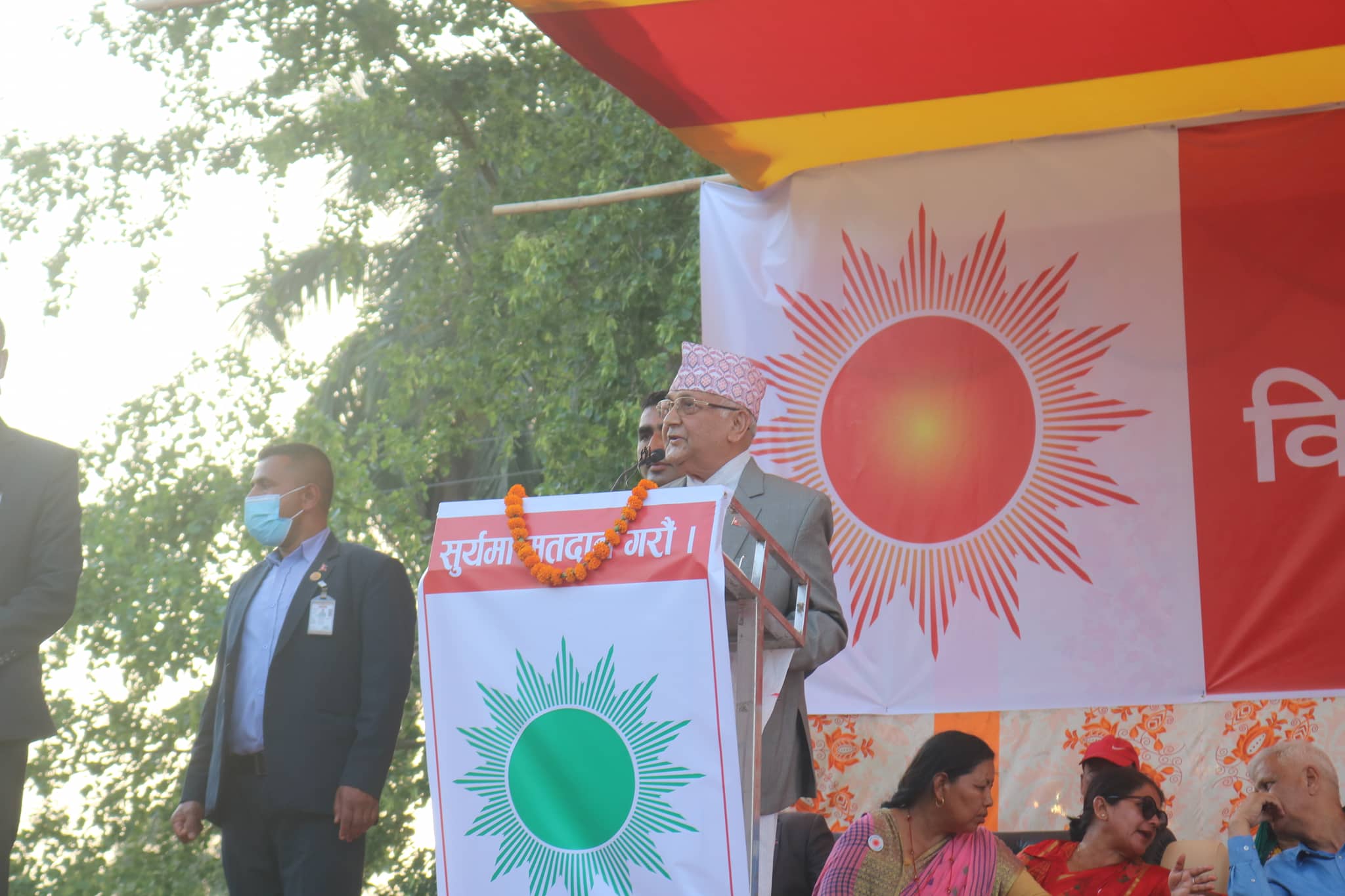 पाँचदलीय गठबन्धन सँग भिडन एमाले एक्लै काफि- ओली