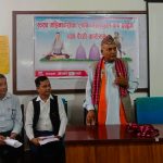 स्वस्थ महिनावारीका लागि किशोरीलाई मिन्सचुरल कप वितरण