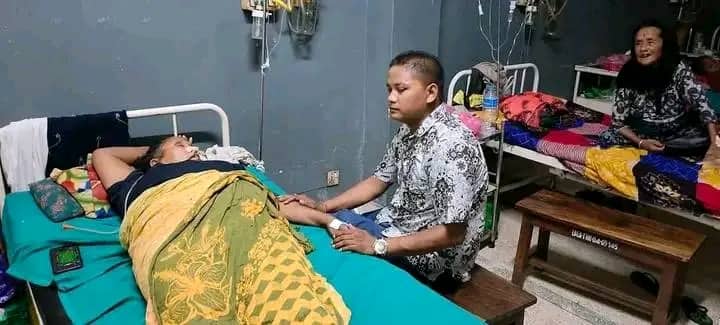 पुनर्वास नगरपालिका-८ के वडाध्यक्ष राना श्रवण के मातृ शोक पढाे