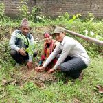 कृष्णापुरको राम जानकी मन्दिर र बन देवी मन्दिरमा कांग्रेस नगरले वृक्षरोपण