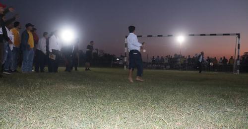 बेलाैरीमा रात्रिकालीन पेनाल्टी सुट-आउट सुरू