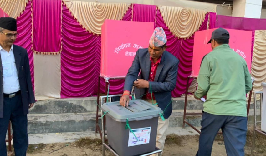 करीब ६३ प्रतिशत मत खस्यो कैलालीमा