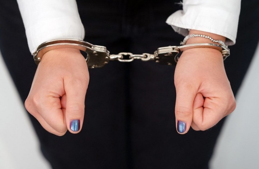 बेलौरीबाट खैरो हेरोइनसहित कैलालीको एक युवती पक्राउ