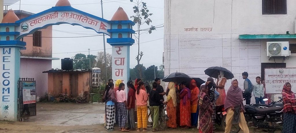 लालझाडी गाँउपालिकामा विद्यार्थी अभिभावक आन्दोलित