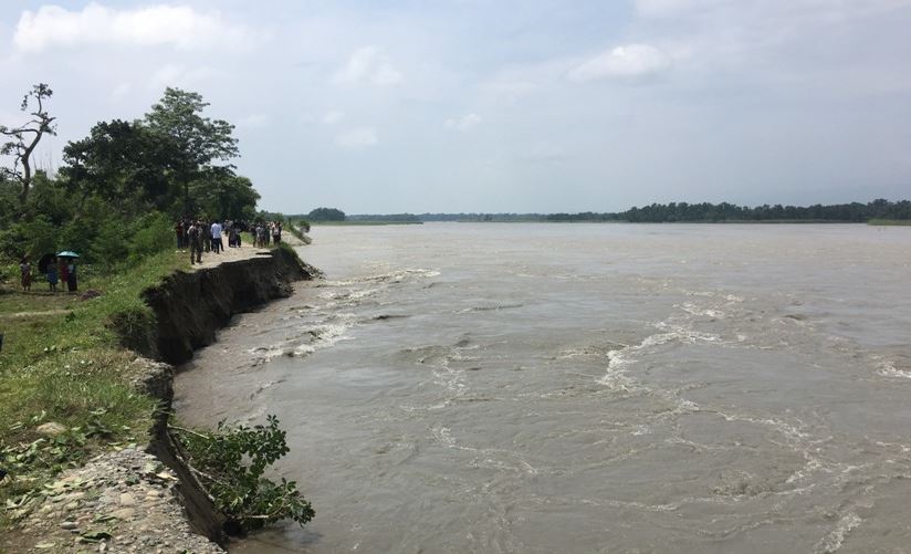 दोदाको दुःख भुलेर बगर खेती, मनग्य आम्दानी गदै लालझाडीबासी