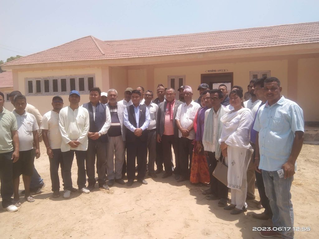 राना थारु संग्राहलय र कालेश्वर मन्दिरको अवलोकनमा सुदूरपश्चिम प्रदेशका मुख्यमन्त्री शाह सहितको टोली