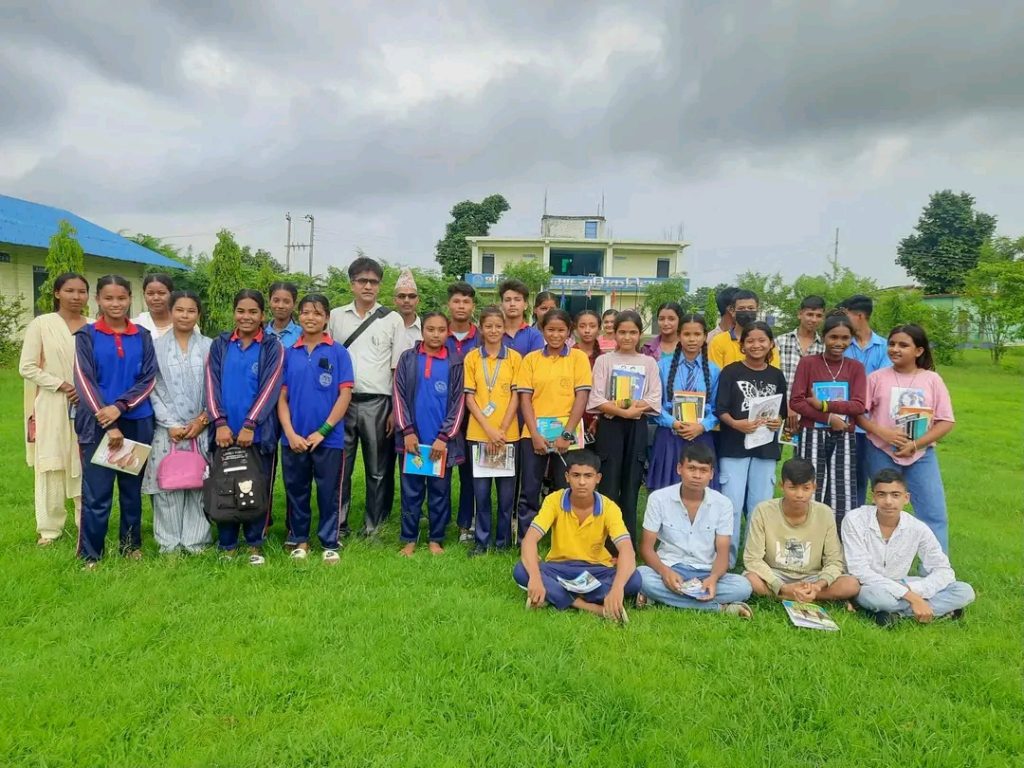 साहित्य लेखन्न और प्रशिक्षण कार्यक्रम निभ्टाे