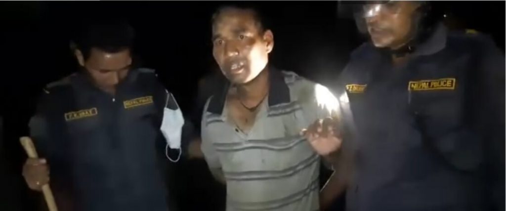 बेलडाँडी मा कन काटेर गहना लुटेको आरोपमा एक जना पक्राउ