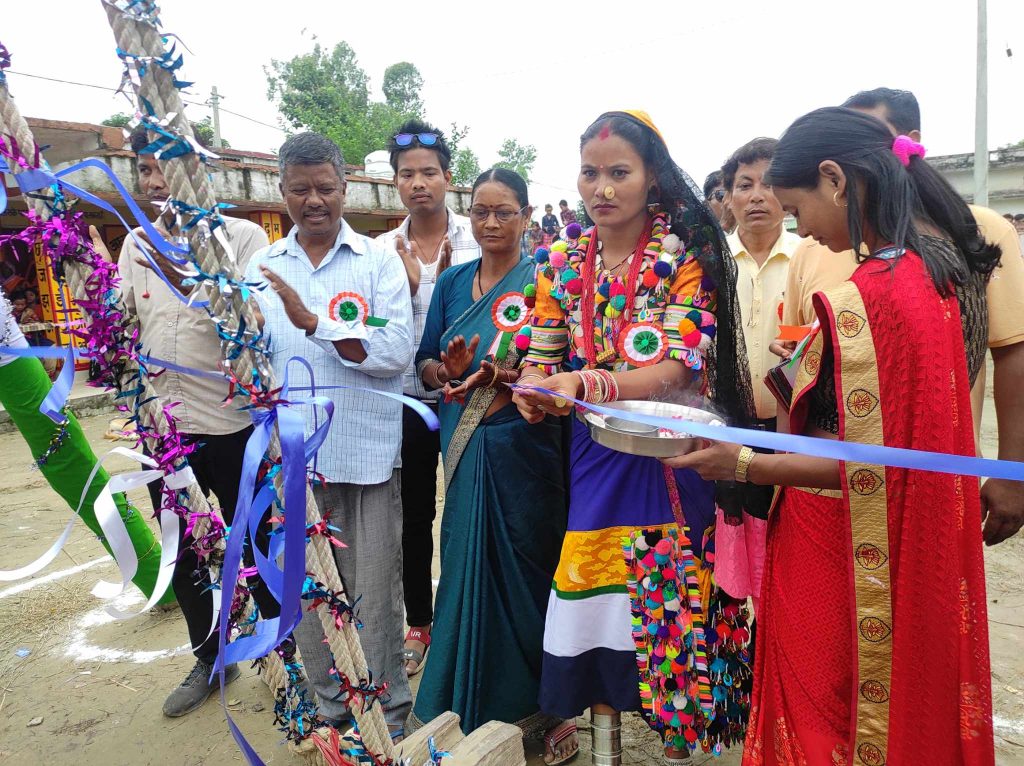 विस वर्ष बाद थारु क्षेत्र नझोटा गाँवमे तिज उत्सब नभटो ( फाेटाेफिक्चर सहित )