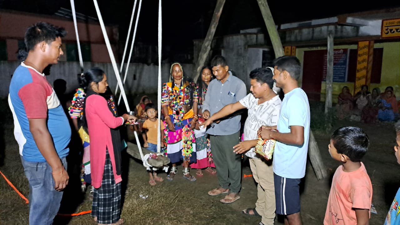 निझाेटा गाँवमे “तिज” महाेत्सव