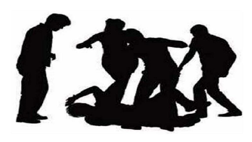 बेलौरीको एक स्वास्थ्यकर्मी माथि  हातपात र गालीगलौज