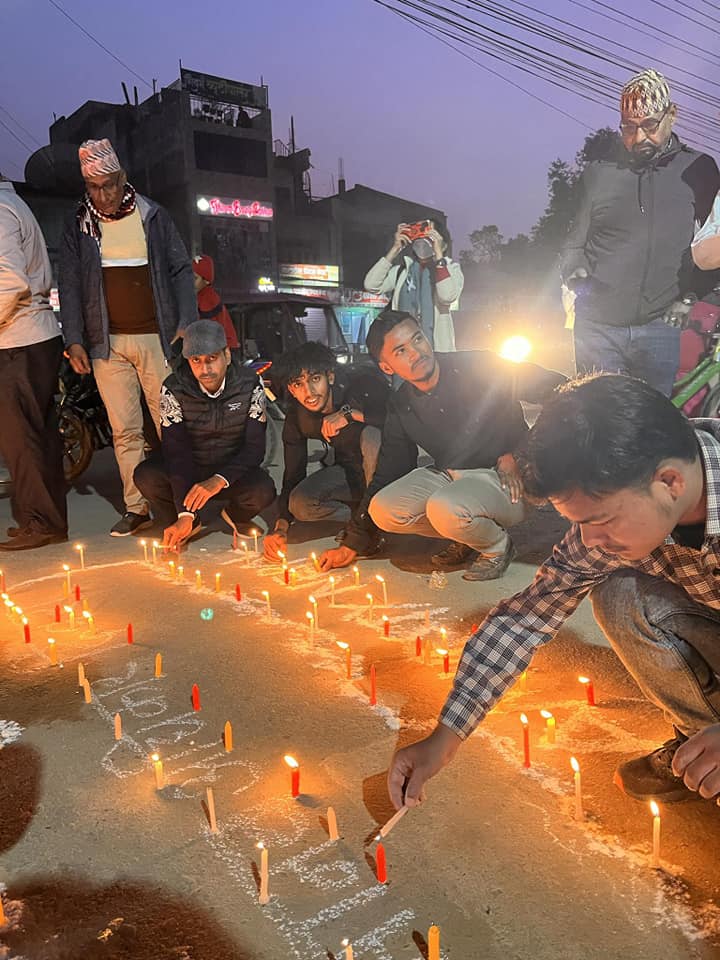 एम्नेस्टी ईन्टरनेशनल द्घारा मानवअधिकार दिवसमा दीप प्रज्वलन