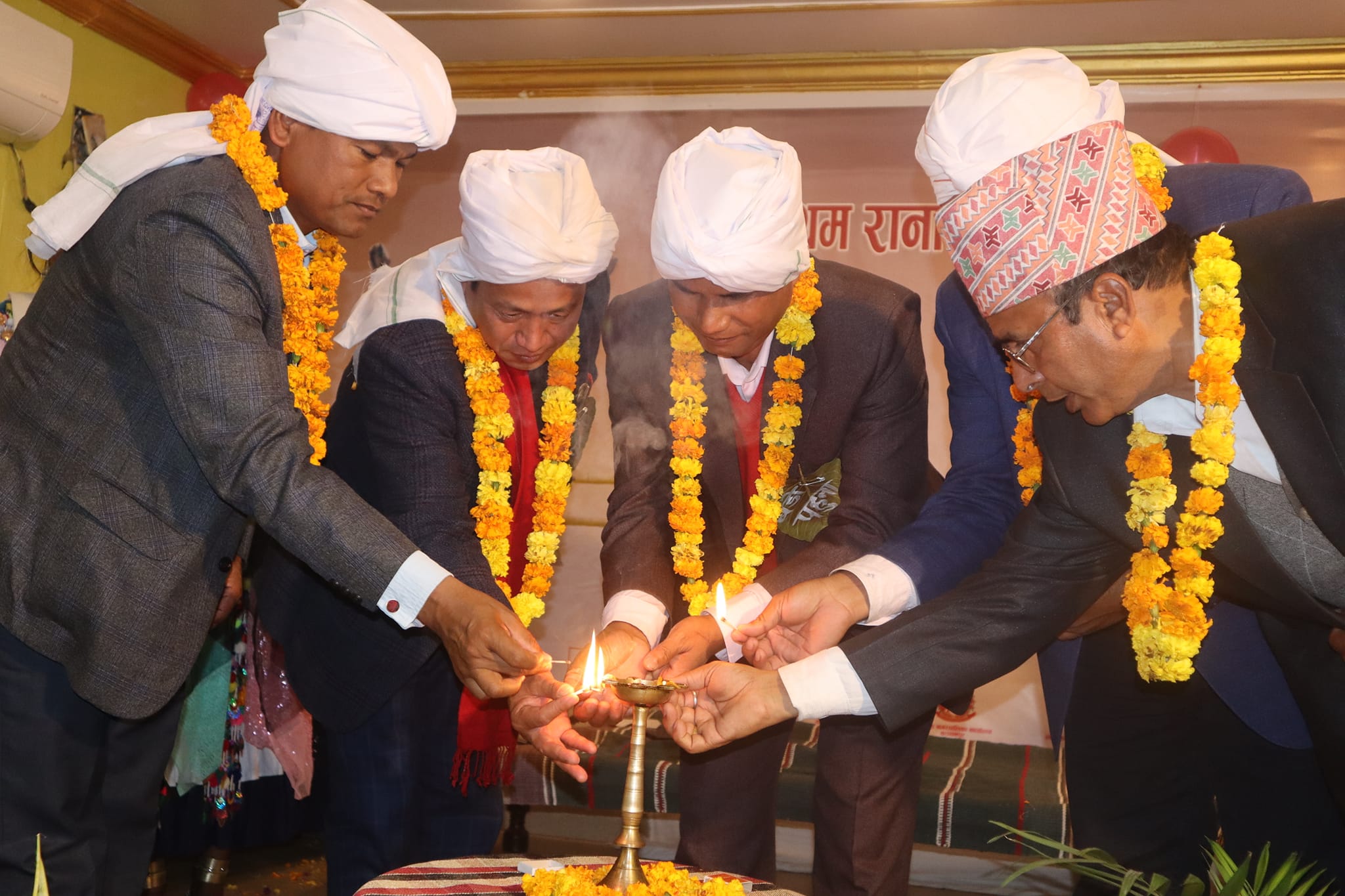 रानाथारु समुदायको प्रथम ऐतिहासिक साहित्य सम्मेलन सम्पन्न