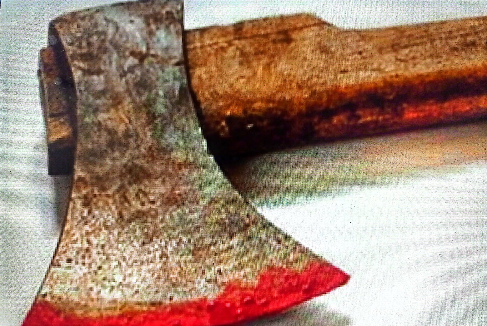 कञ्चनपुरमा  मामा को छोरा लाई बन्चरो ले हानेर फरार