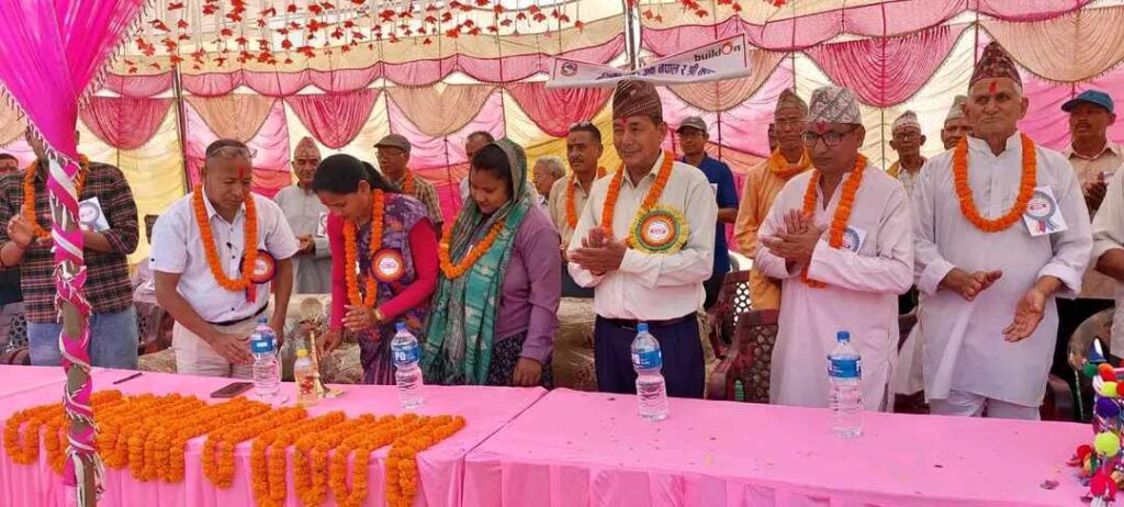 कृष्णपुर-७ को कञ्चन मा.वि. मा ३ कोठे पक्की भवन र २ कोठे शौचालयको नगर उपप्रमुख द्वारा शिलान्यास