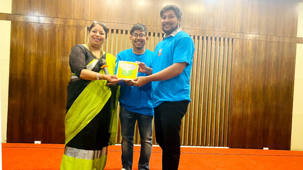 मातृभाषामा ६० भन्दा बढीःरानाथारू भाषामा बालकथा अनुवाद