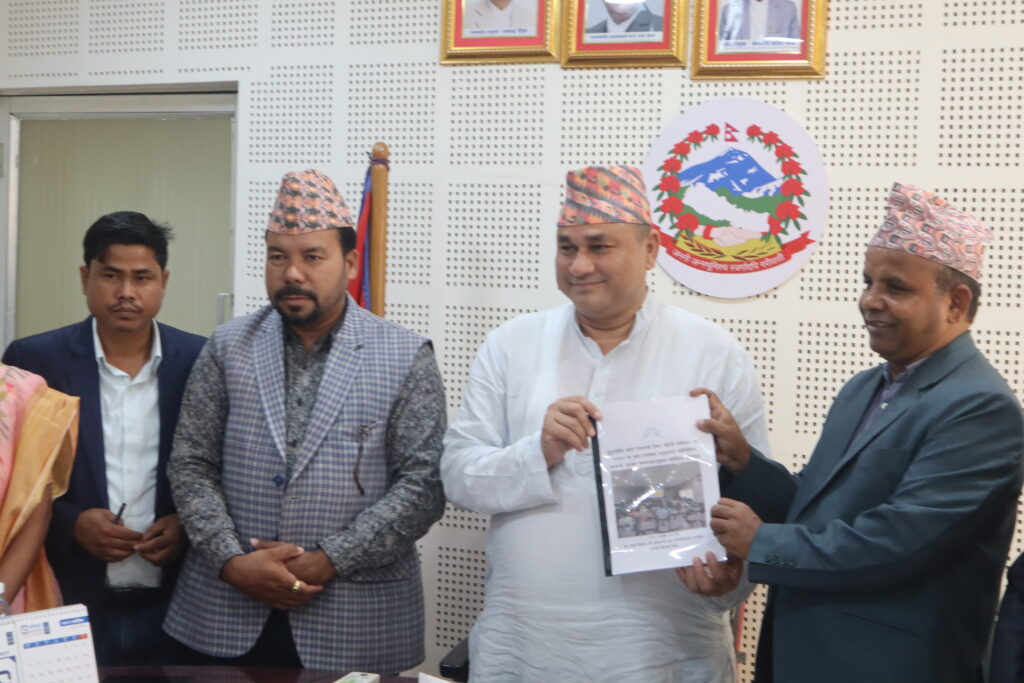 अरक्षण के १३बुँदा, थारू/रानाथारूको आवस्था का ?