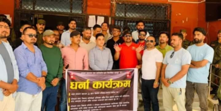 युवा विद्यार्थी भन्छन–‘सरकारी जमिनमा अवैध सरचना बनाउन बजेट दिने कार्यपनि भ्रष्टाचार हो, यसमा अख्तियारले छानबिन गर्नुपर्छ’ 