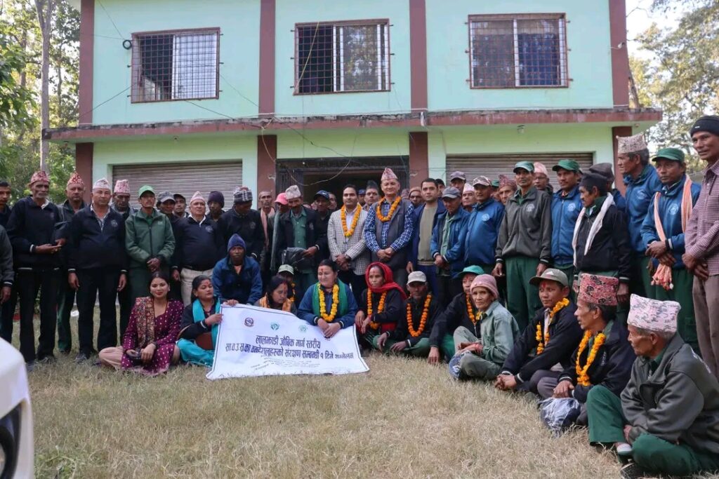 लालझाडी जैविकमार्ग स्तरिय सामुदायीक वन उपभोक्ता समुहका वनहेरालुहरुको संरक्षण सम्बन्धी एक दिने सम्मेलन सम्पन्न