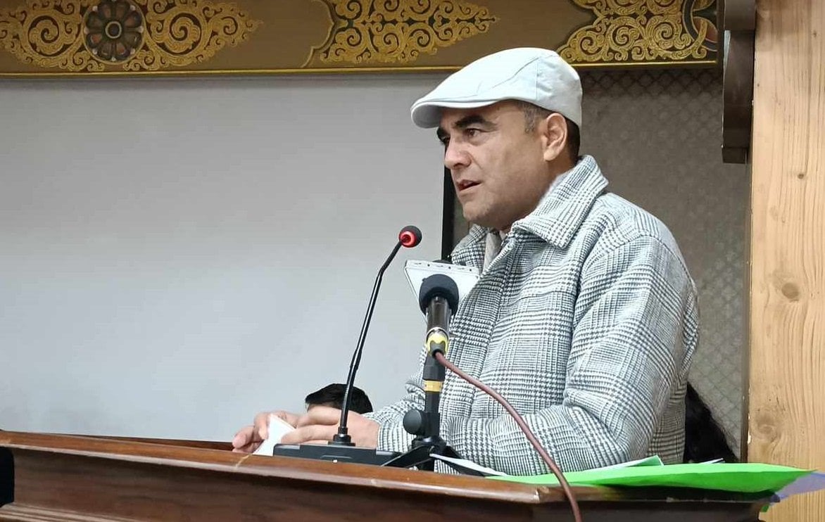 सरोकारवालाले अपनत्त्व लिने गरी शिक्षा ऐन पारित गरिनुपर्छ : नैनसिंह महर