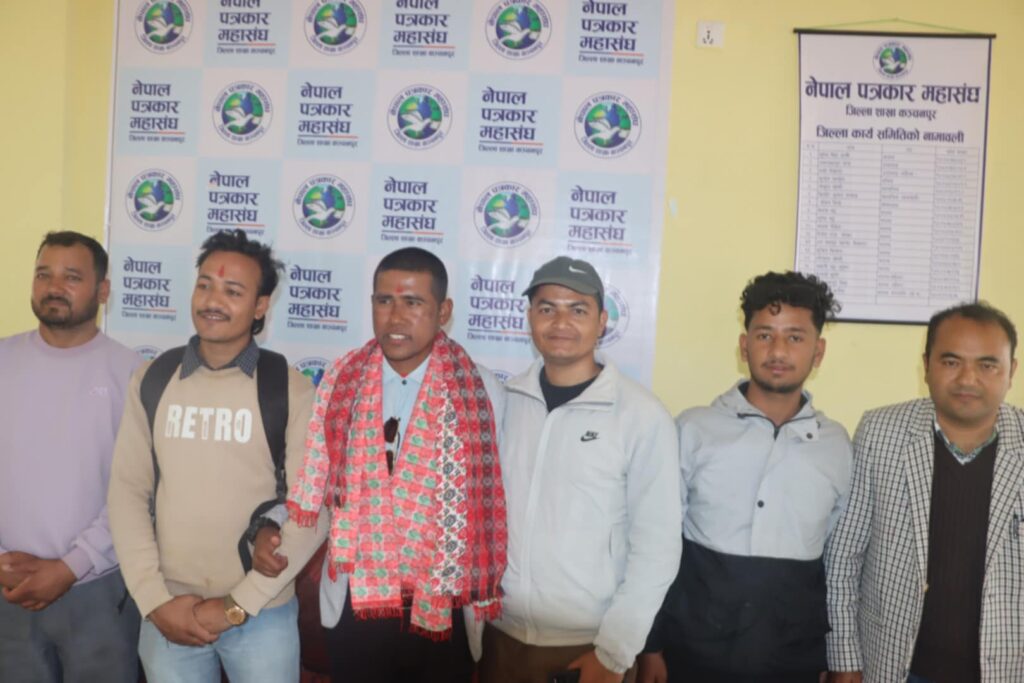 धनबहादुर महतालाई कञ्चनपुरमा भव्य स्वागत