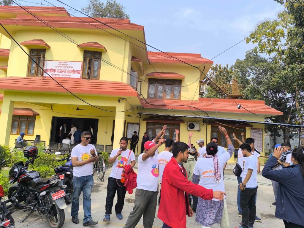 कञ्चनपुरका क्रियासिल पत्रकारहरुको होली कार्यक्रम 