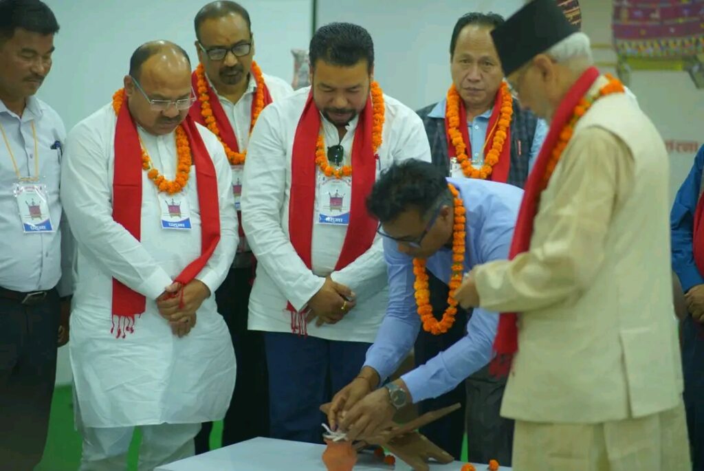 धनगढीमा दोस्रो अन्तर्राष्ट्रिय रानाथारु भाषा साहित्य सम्मेलन सम्पन्न