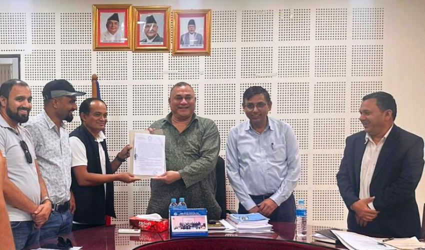 स्वास्थ्य सेवामा तह वृद्धि र पदस्थापनमा विभेदः संघीय ऐन विपरीत स्थानीय कानुन ?