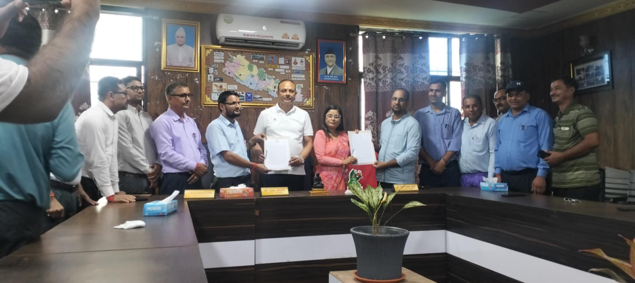 शिक्षा विधेयक बिरुद्ध निजी विद्यालयका संचालक आन्दोलित ः कञ्चनपुरका स्थानीय सरकारलाई ज्ञापन 