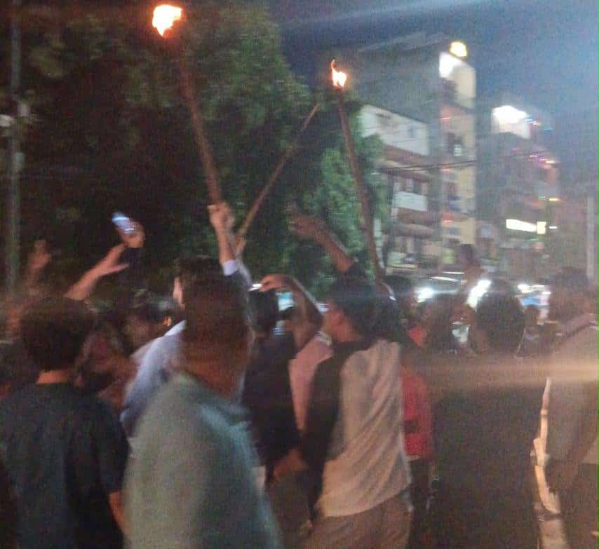 जेनजी आन्दोलन ः माओवादीद्वारा कञ्चनपुरमा गृहमन्त्री र प्रधानमन्त्रीको पुत्ला दहन 