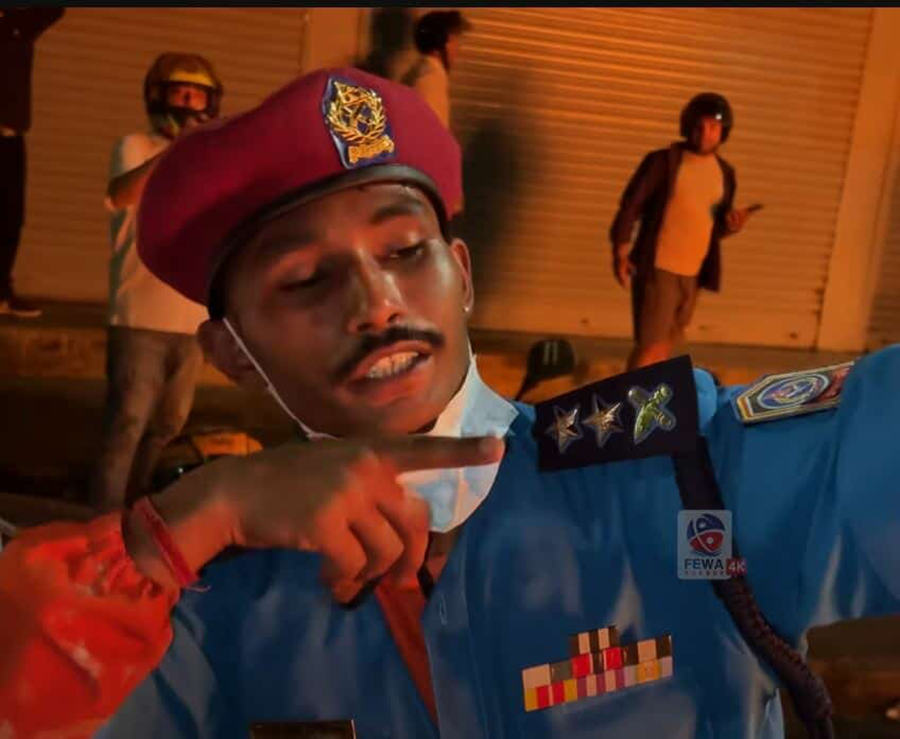 जेनजी आन्दोलनमा एसपीको बर्दी लगाउने प्रदर्शनकारी समातिए