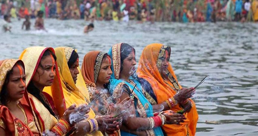 सूर्यदेवको श्रद्धा भक्तिपूर्वक पूजा आराधना गरी छठपर्व सम्पन्न