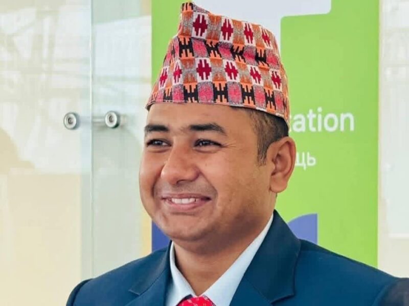 विप्लव कञ्चपुरका युवा नेता प्रकास जप्रेल नेकपामा प्रवेस, प्रचण्डद्वारा स्वागत 