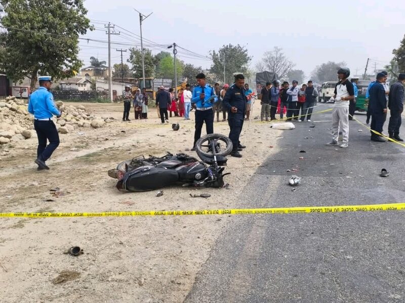 वेदकोटको लालपुर चोकमा बोलेरो-मोटरसाइकल ठोक्किँदा दुई जनाको मृत्यु