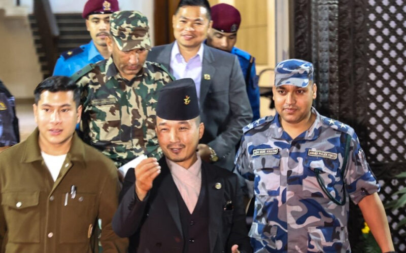 गृहमन्त्रीको चेतावनी: ‘राज्यको स्रोत दुरुपयोग गर्ने विरुद्धको कारबाही रोकिँदैन’