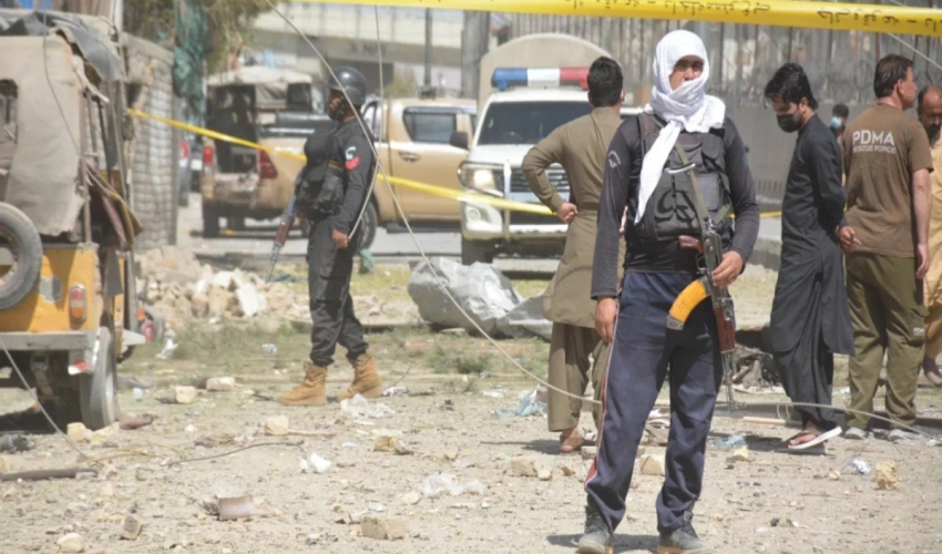 पाकिस्तानमा अन्वेषण स्थलमा भीषण आक्रमण: विदेशी कामदारको अपहरण, शिविरहरूमा आगजनी