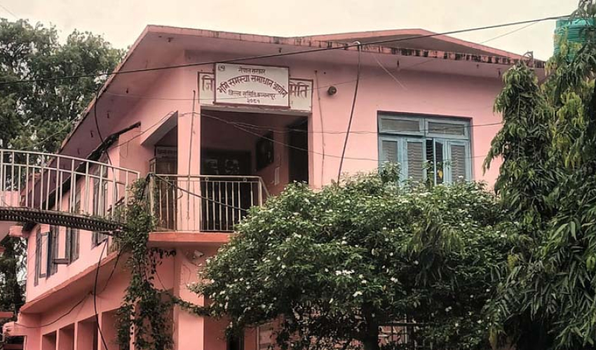 कञ्चनपुरमा ९६ परिवारलाई लालपुर्जा वितरण